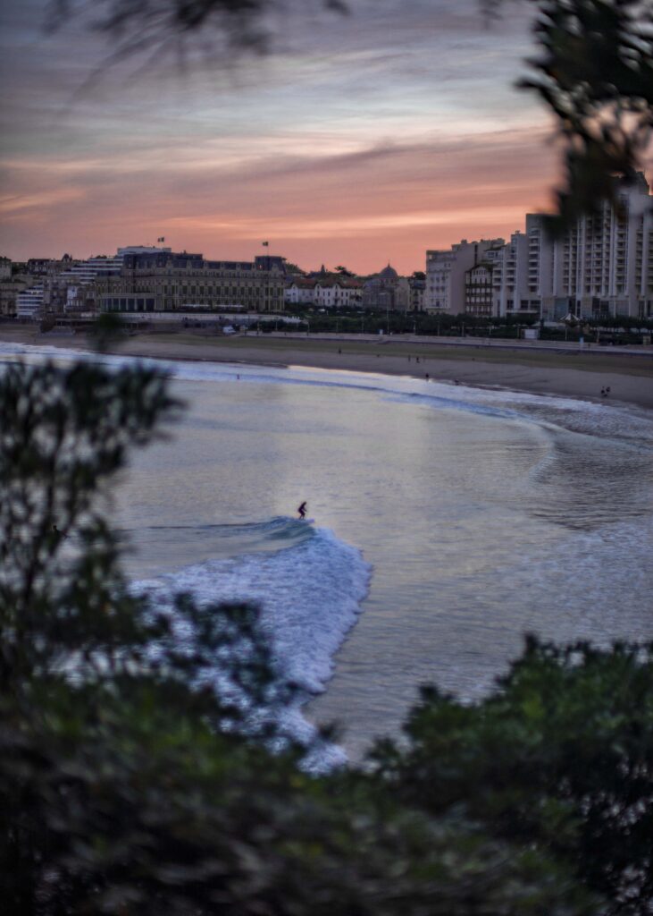 biarritz-surf-sunrise-sunset-15x21