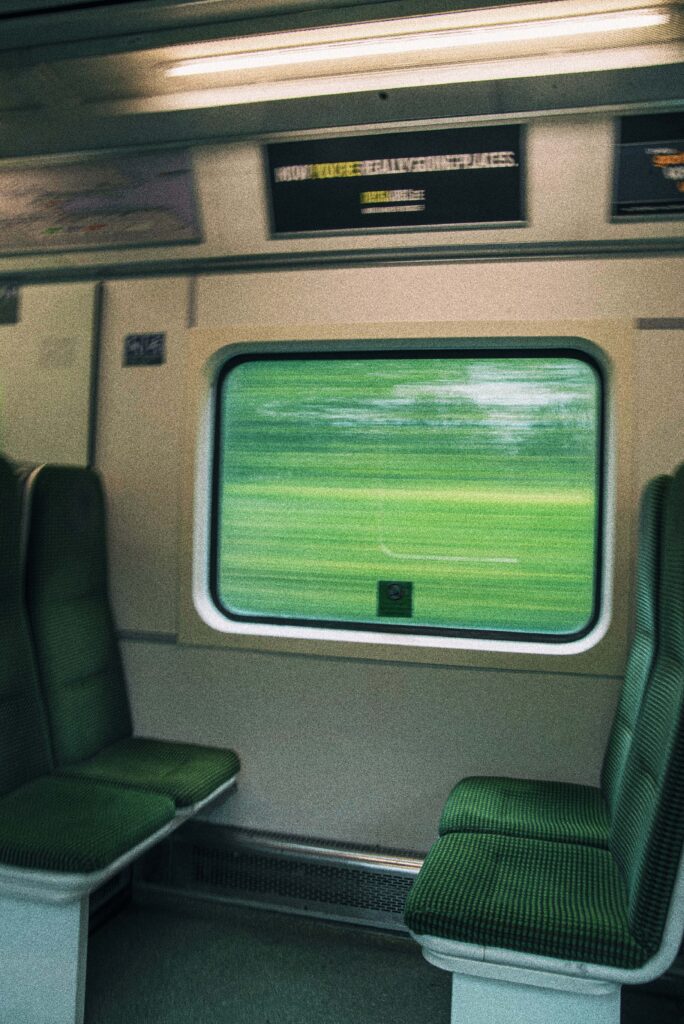 train-travel-dublin-15x10